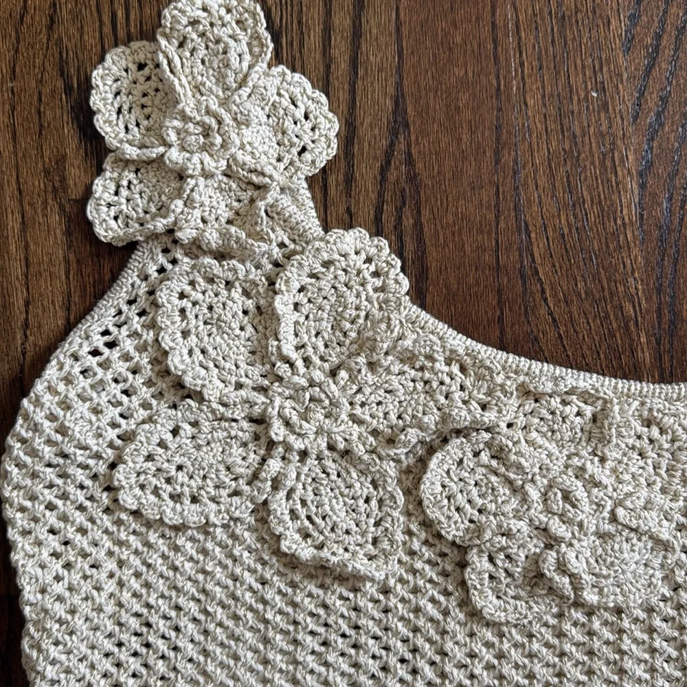 Commense one shoulder floral crochet knit top NWT - Picture 2 of 2